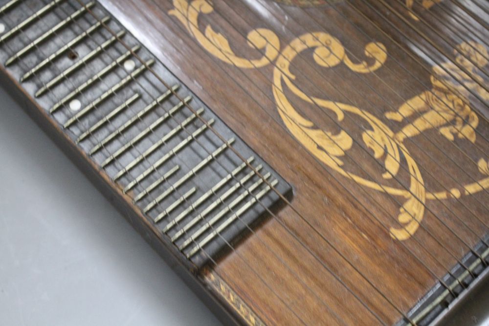 An Otto Pressler zither